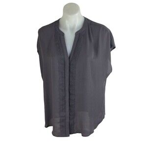 Torrid Gail Short Sleeve V-Neck Gray Blouse Top Womens Size Large